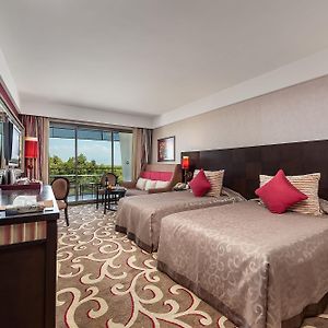 Classic Room Garden View